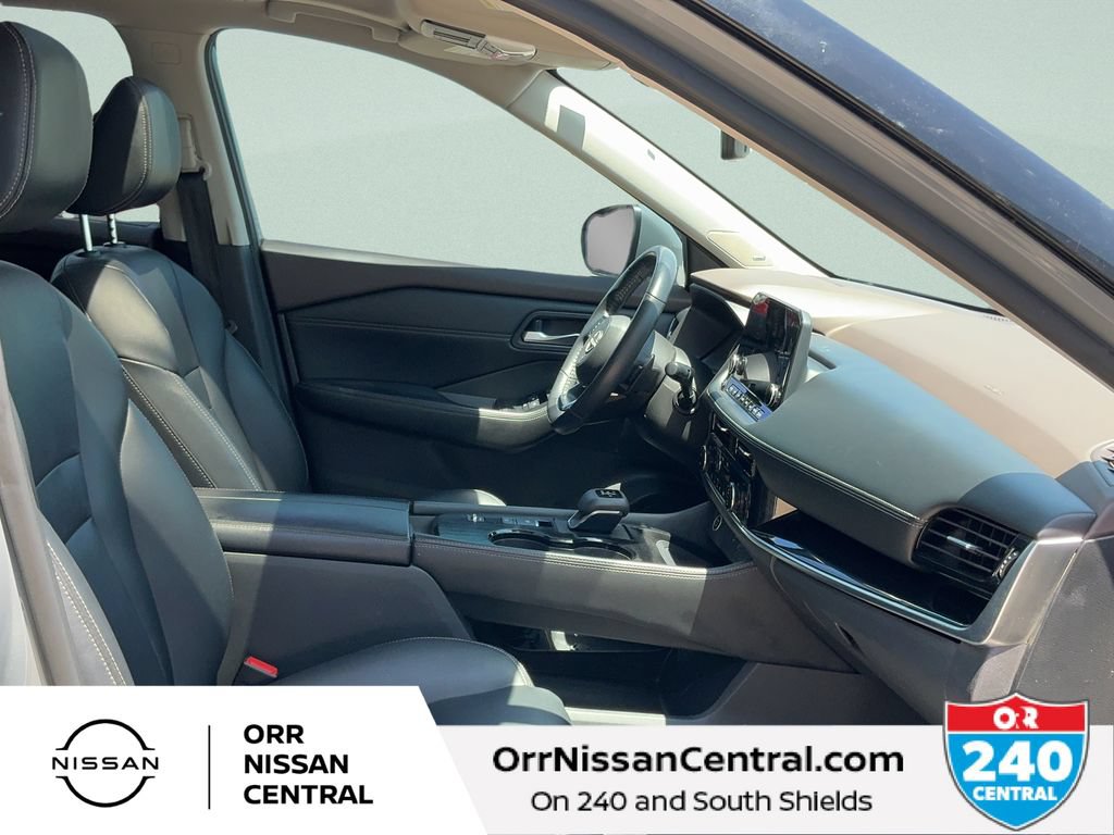 Used 2023 Nissan Rogue SL w/ SL Premium Package FWD image 11