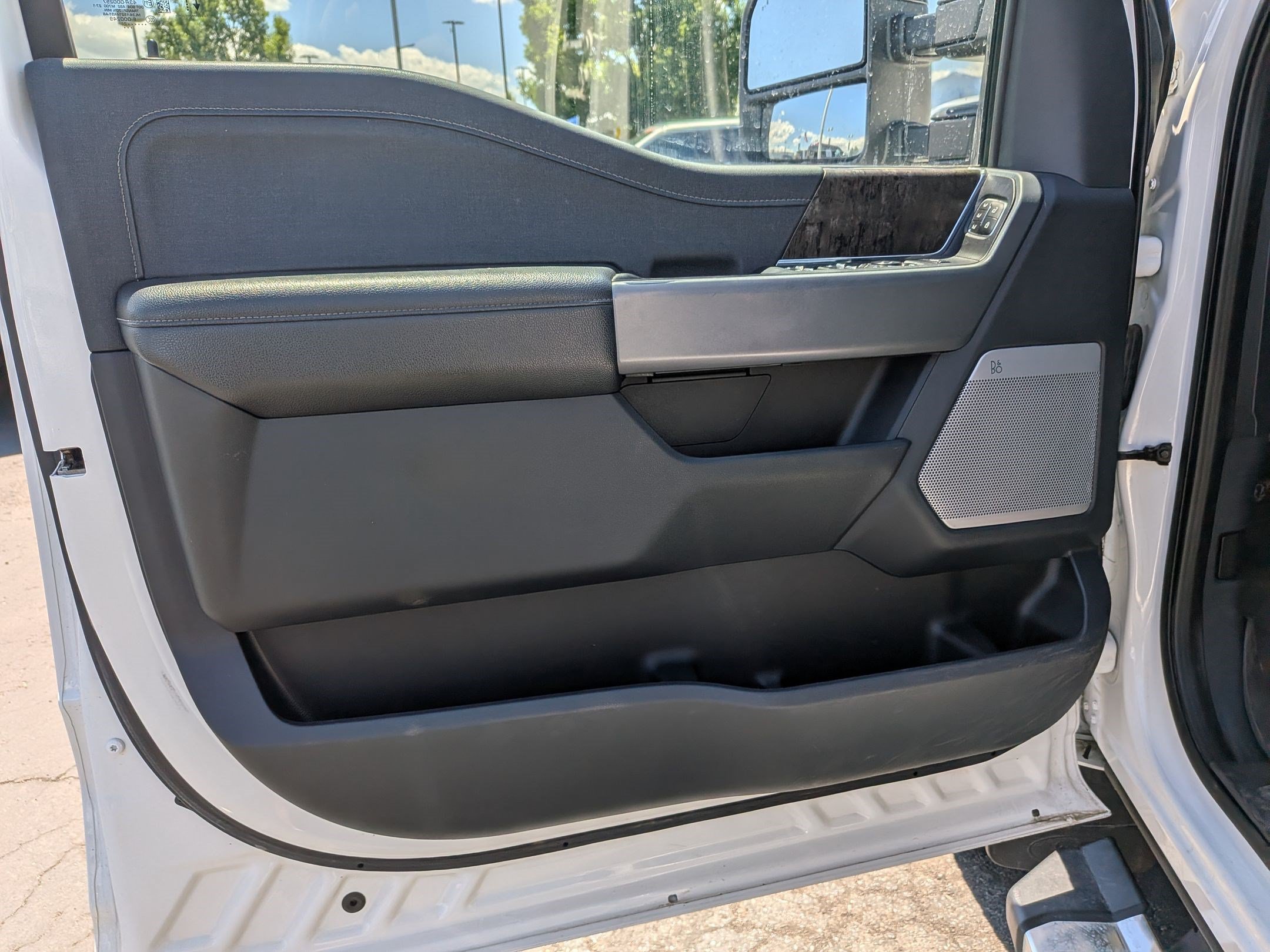 Certified 2024 Ford F350 Lariat AWD/4WD image 15