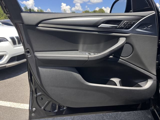 Used 2024 BMW X3 sDrive30i w/ M Sport Package RWD image 10