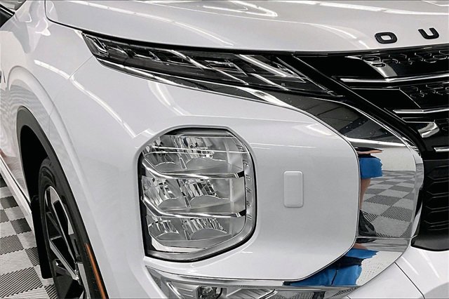 Used 2024 Mitsubishi Outlander Ralliart image 31