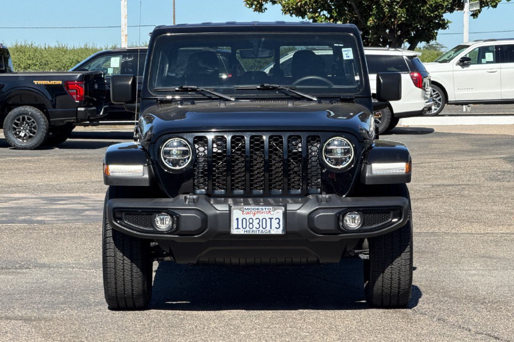 Used 2022 Jeep Gladiator Sport AWD/4WD image 9