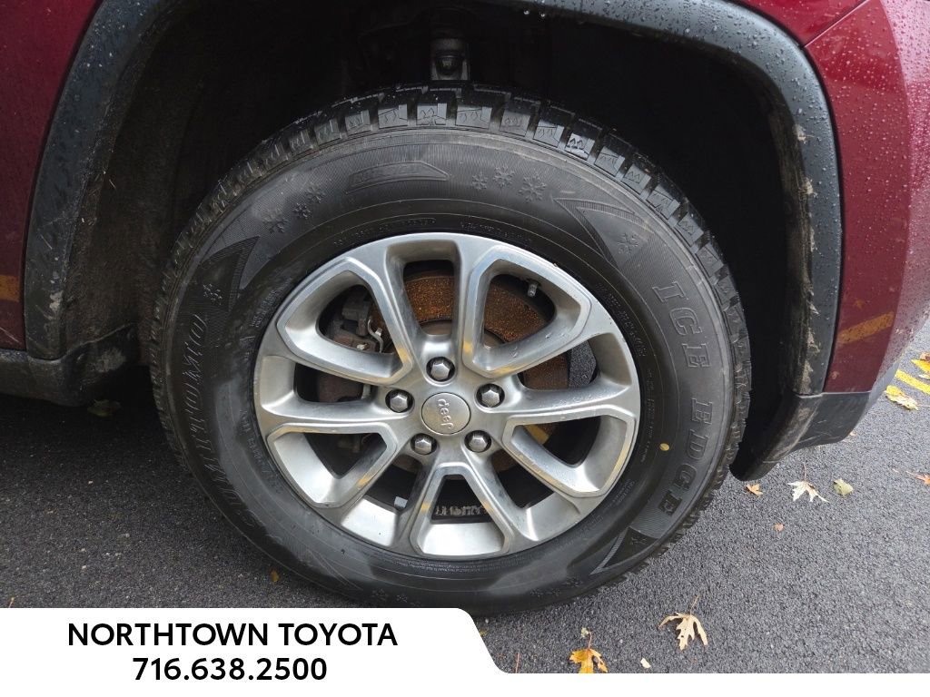 Used 2016 Jeep Grand Cherokee Limited image 2