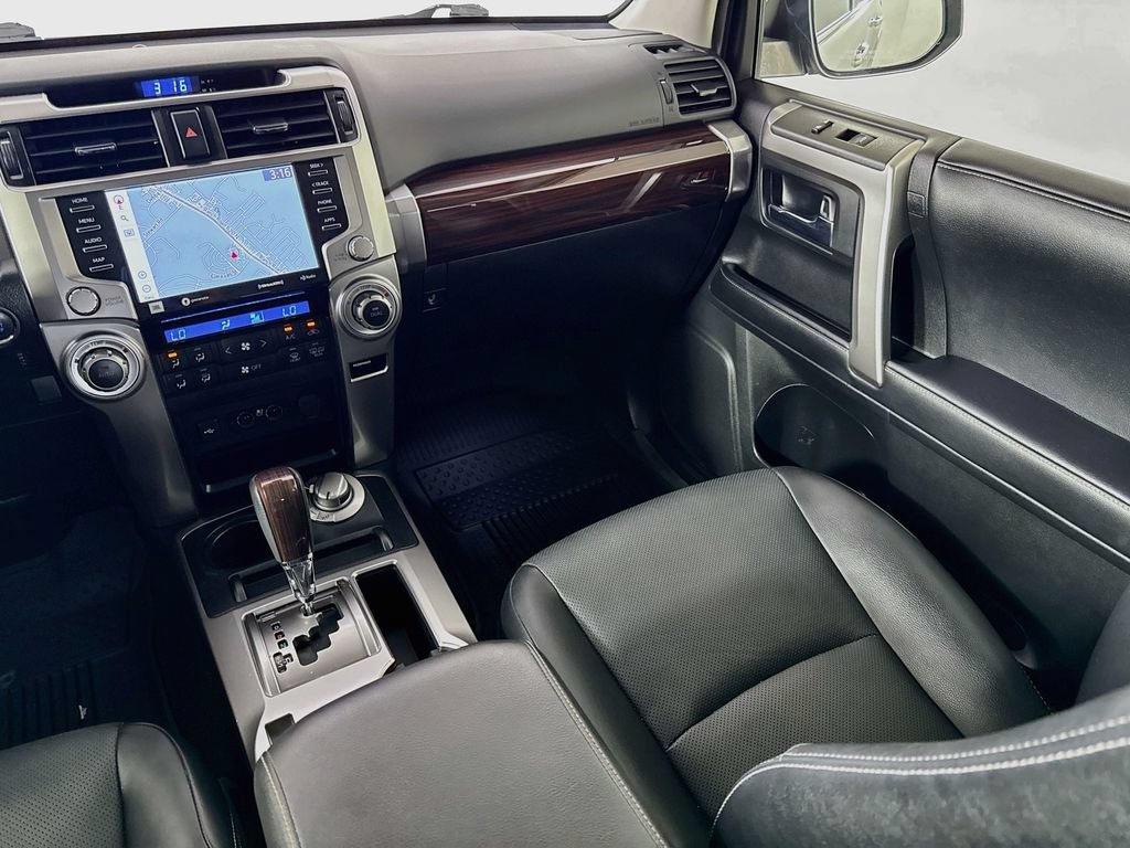 Used 2021 Toyota 4Runner Limited AWD/4WD image 25