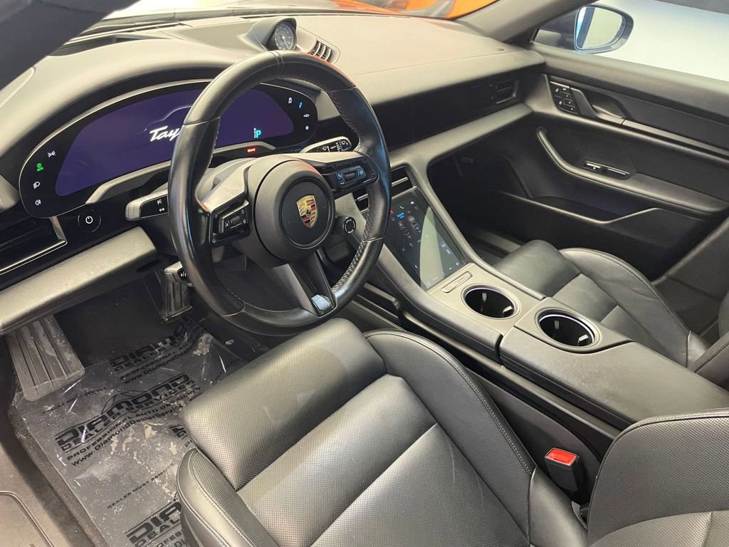 Used 2024 Porsche Taycan 4 Cross Turismo image 4