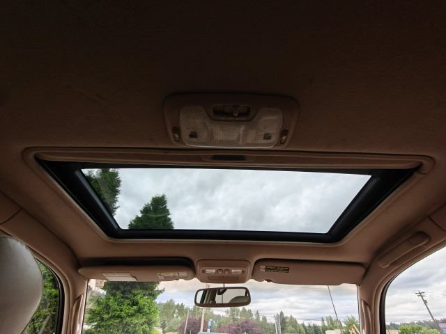 Used 2002 Toyota Land Cruiser AWD/4WD image 39
