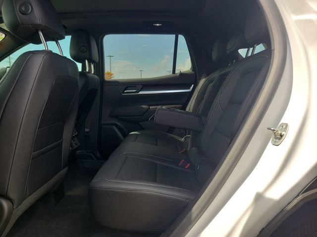 Used 2025 GMC Terrain Elevation w/ Elevation Premium Package AWD/4WD image 11