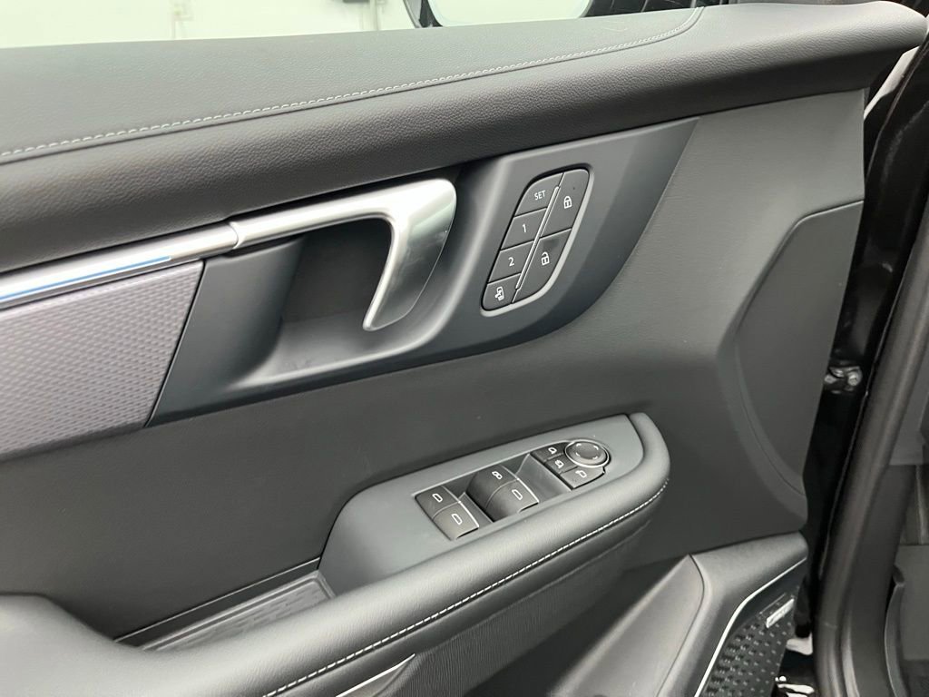 New 2026 Buick Enclave Sport Touring w/ Power Package image 19