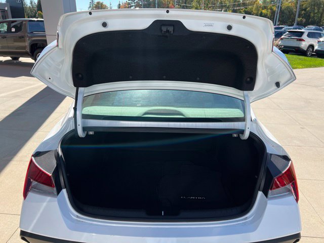 Used 2024 Hyundai Elantra SEL FWD image 32