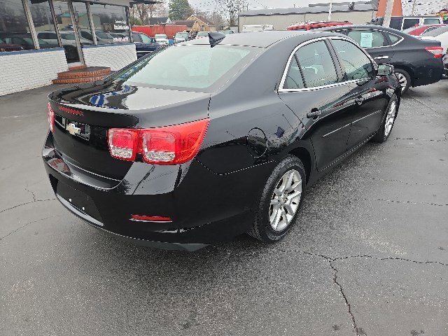 Used 2016 Chevrolet Malibu LT w/ Power Convenience Package FWD image 3