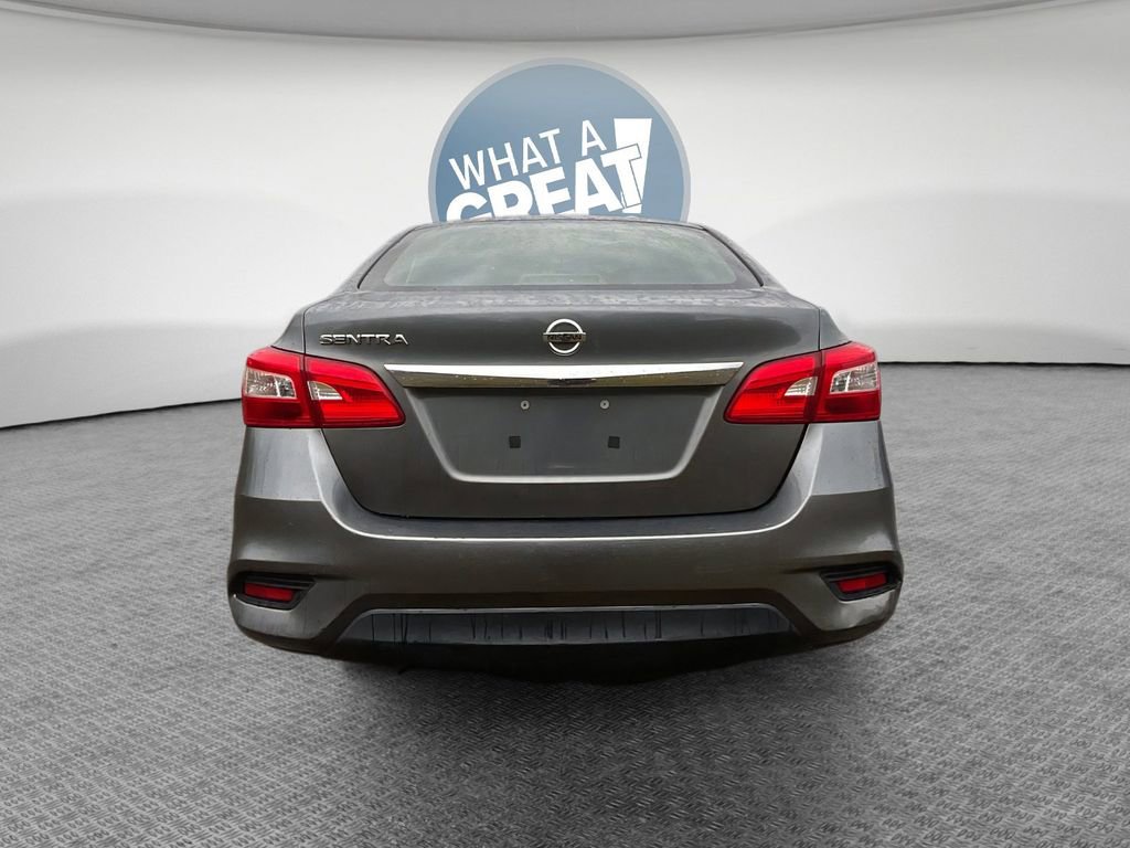 Used 2017 Nissan Sentra S FWD image 5