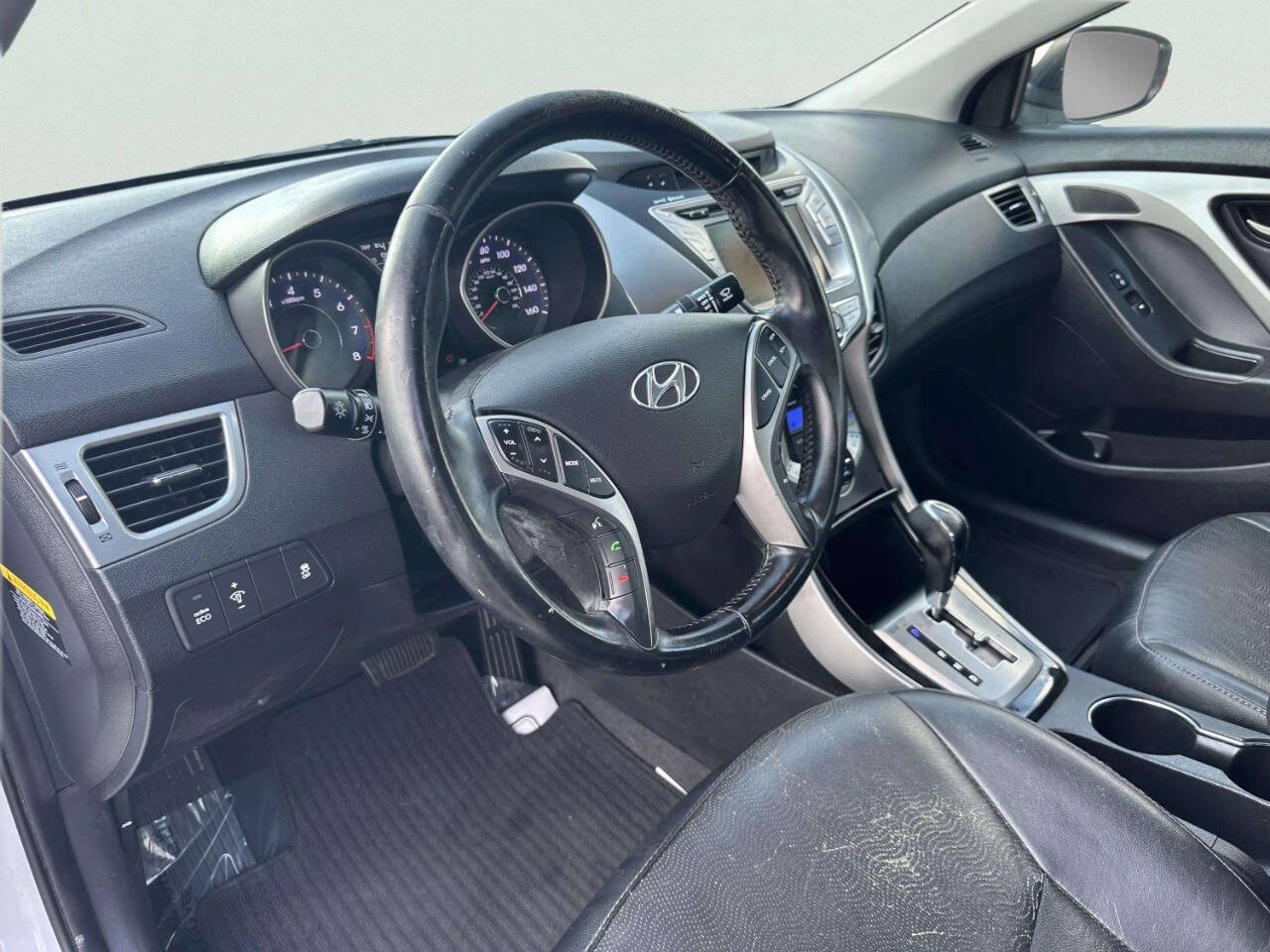 Used 2013 Hyundai Elantra Limited w/ Technology Pkg FWD image 12