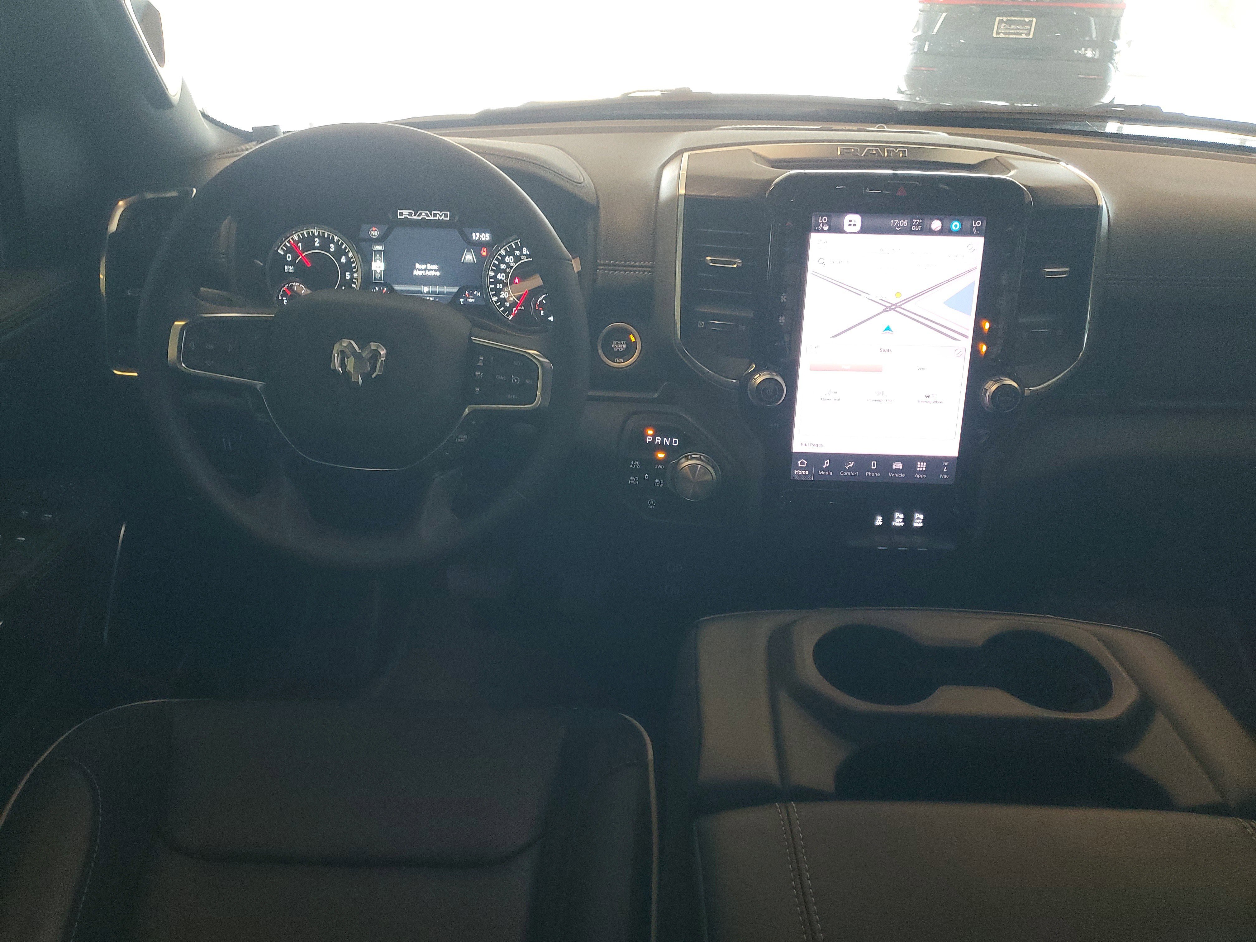 Used 2025 RAM 1500 Laramie AWD/4WD image 12