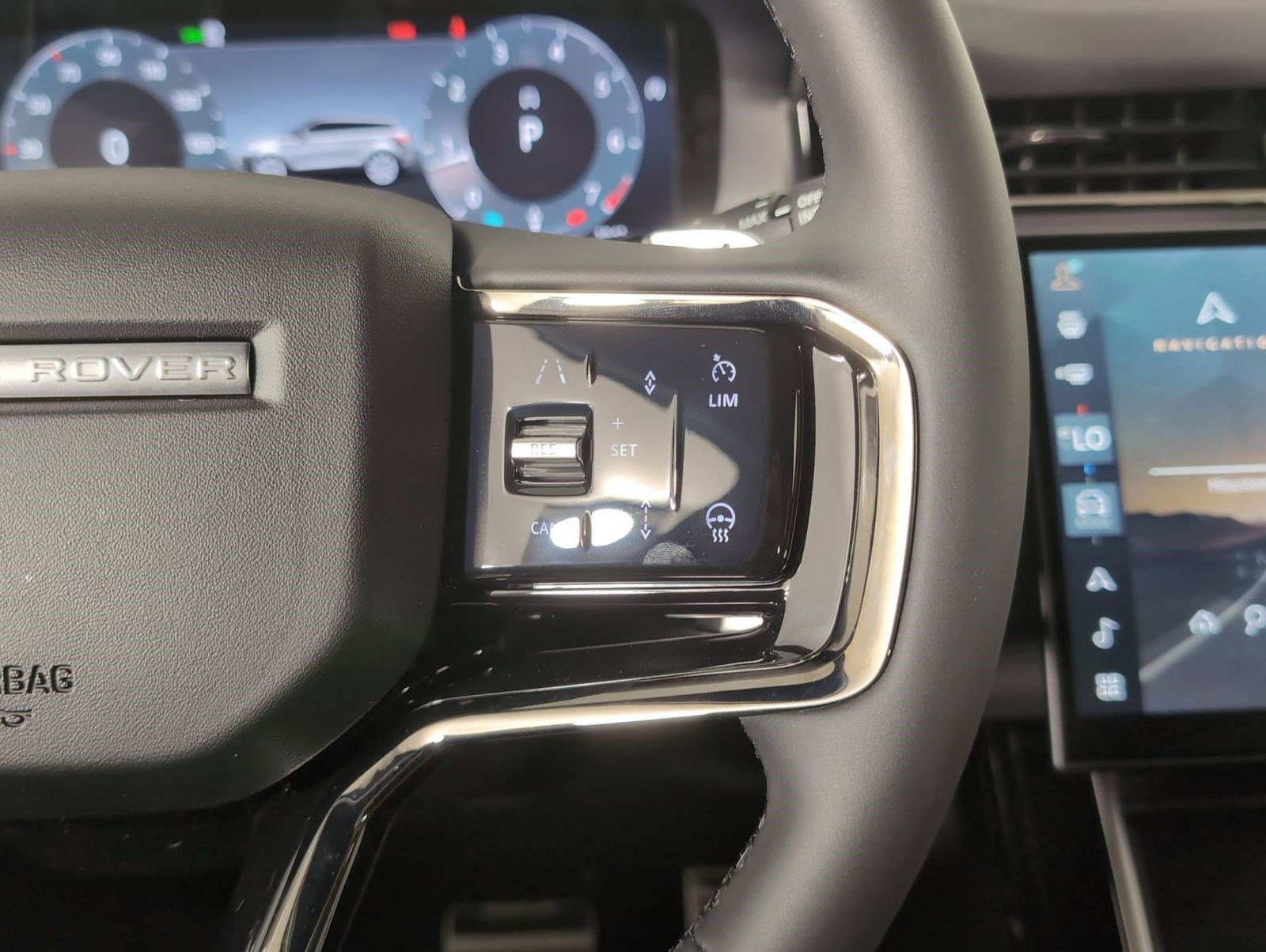 Certified 2026 Land Rover Range Rover Evoque Dynamic SE image 16