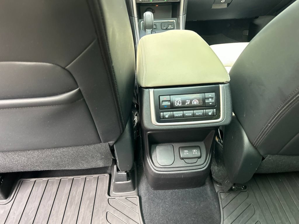 Used 2021 Subaru Ascent Limited w/ Technology Package AWD/4WD image 30