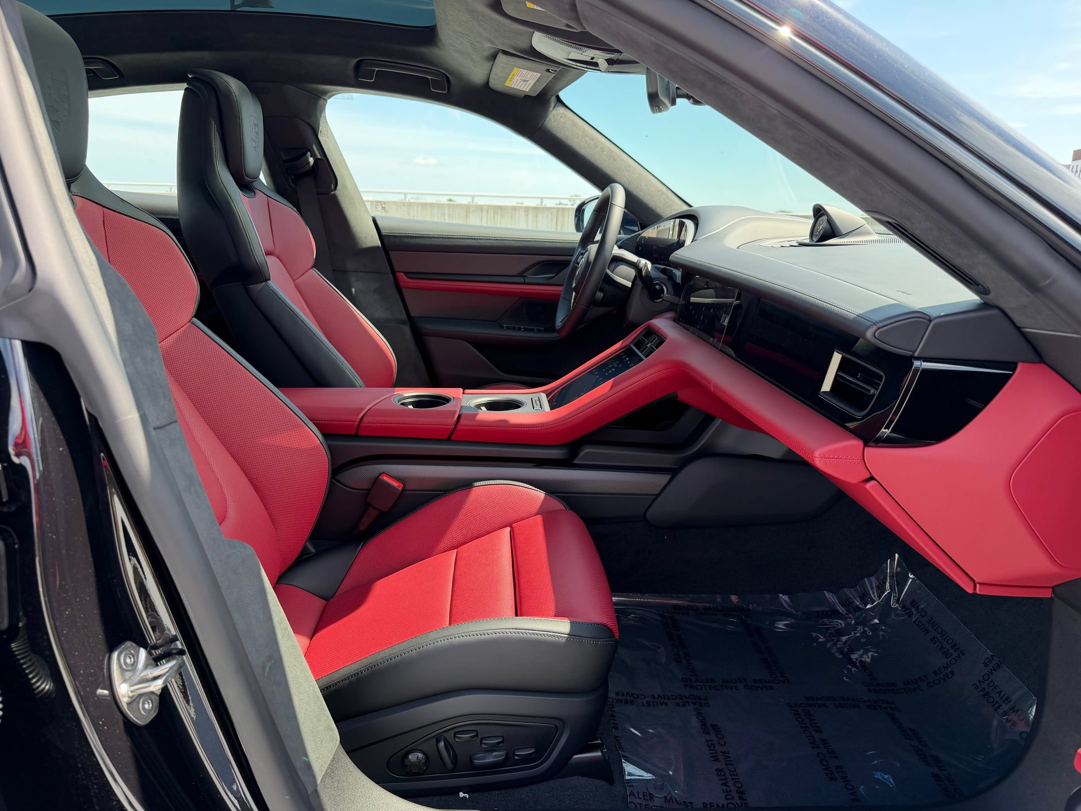 New 2026 Porsche Taycan GTS AWD/4WD image 23