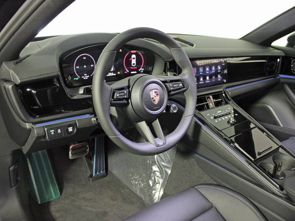 New 2026 Porsche Panamera 4 image 4