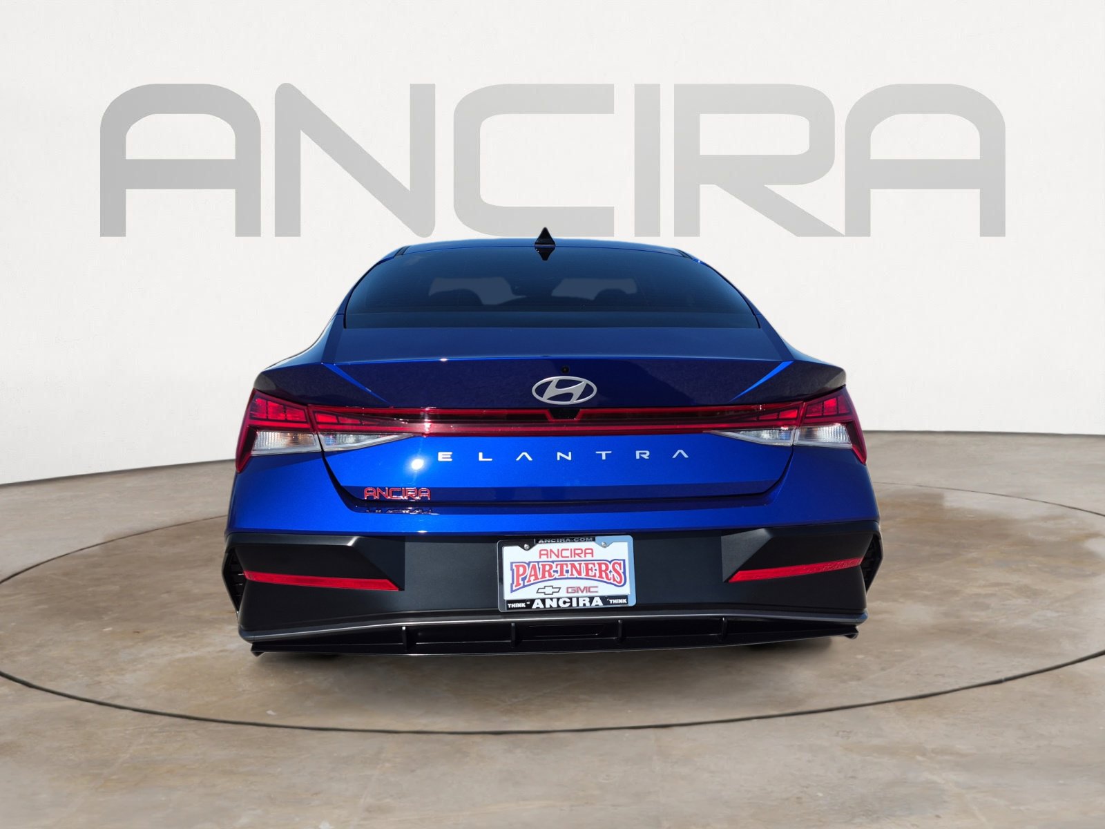 Used 2025 Hyundai Elantra SEL image 9