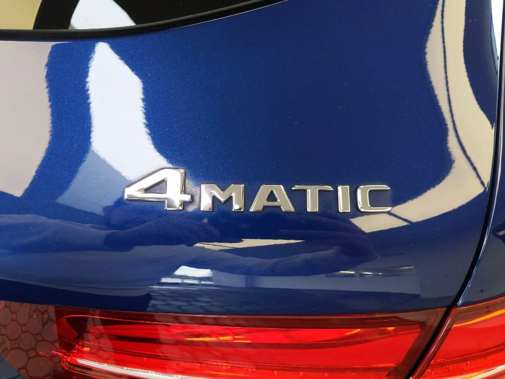 Used 2019 Mercedes-Benz GLC 300 4MATIC image 9