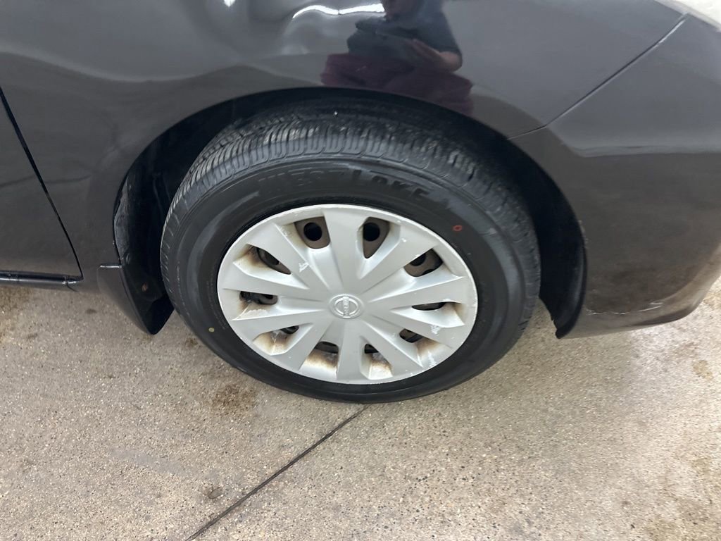Used 2014 Nissan Versa SV image 14
