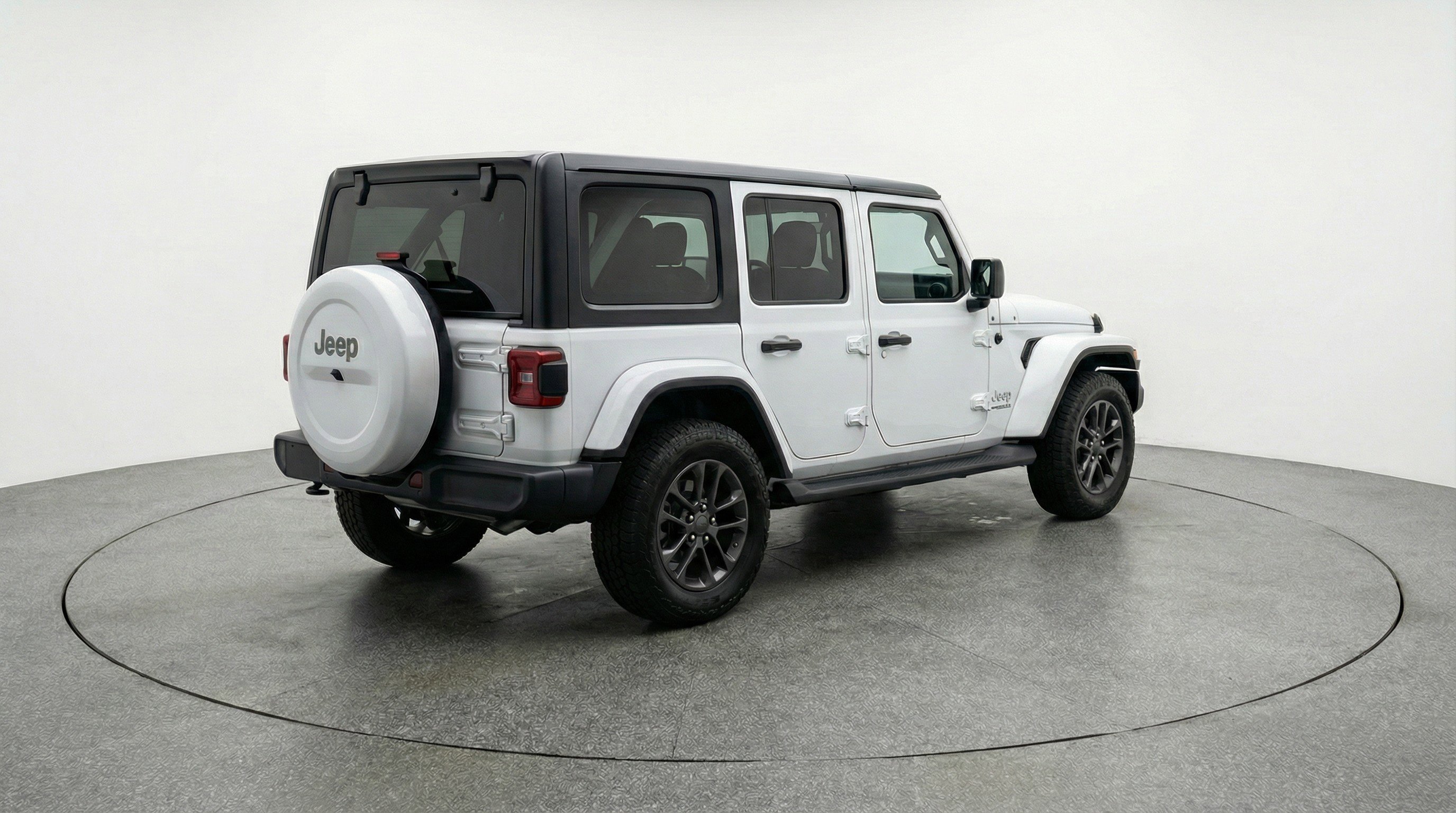 Used 2025 Jeep Wrangler Sport S image 9