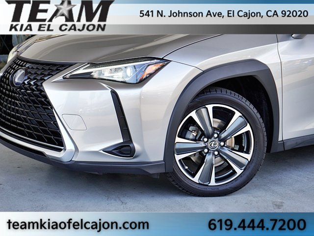 Used 2019 Lexus UX 250h AWD/4WD image 3