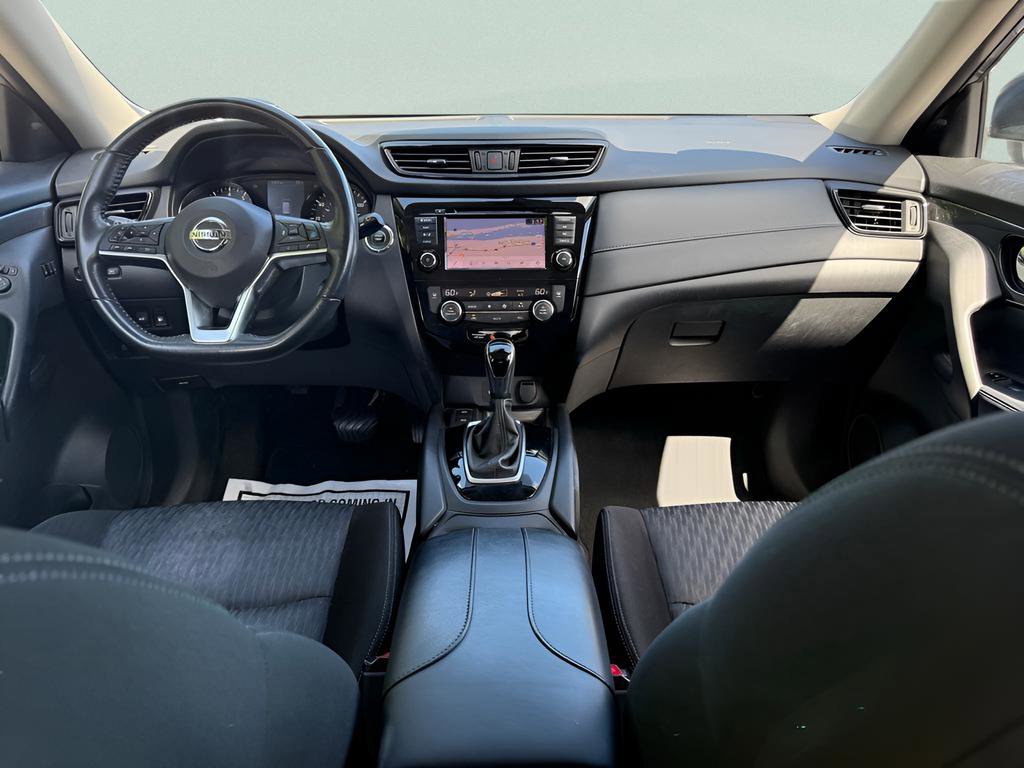 Used 2019 Nissan Rogue SV w/ Premium Package FWD image 15