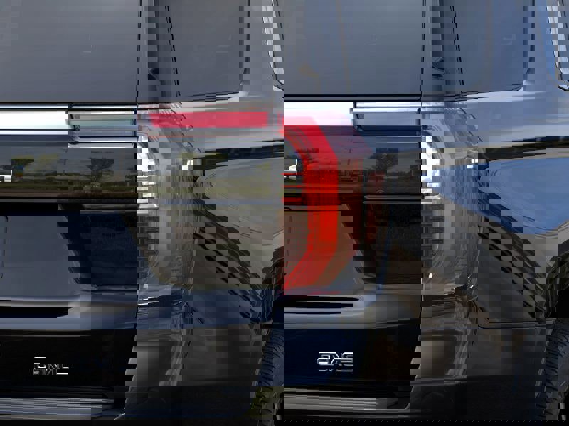 New 2026 GMC Yukon Denali w/ LPO, Floor Liner Package image 35