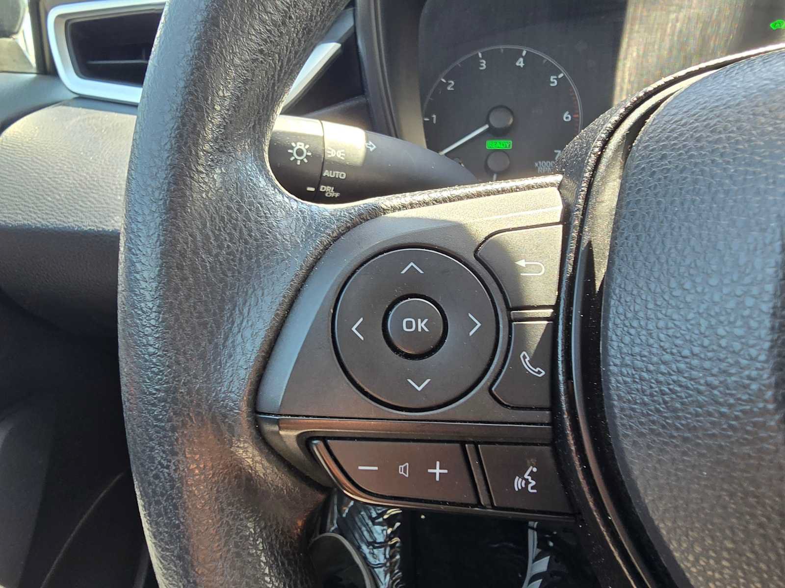 Used 2023 Toyota Corolla LE FWD image 31