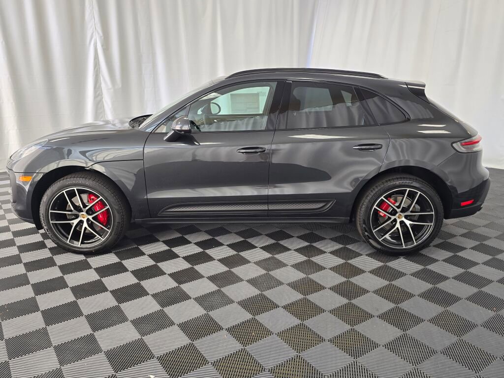 New 2025 Porsche Macan S image 2