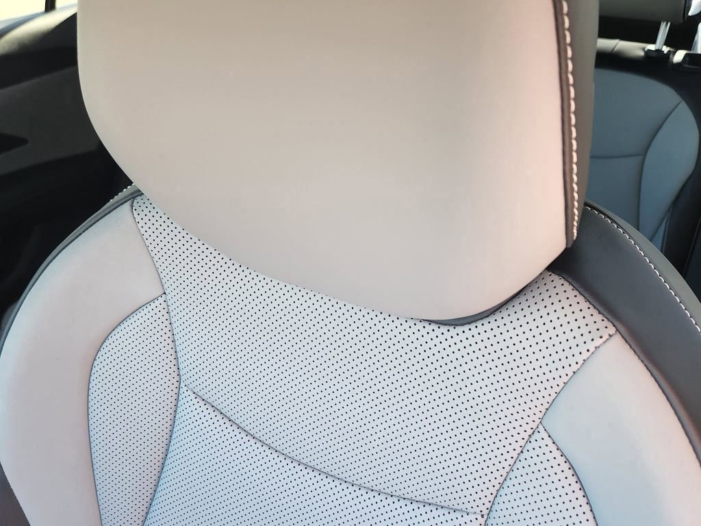 New 2026 Volkswagen Tiguan SE R-Line image 6