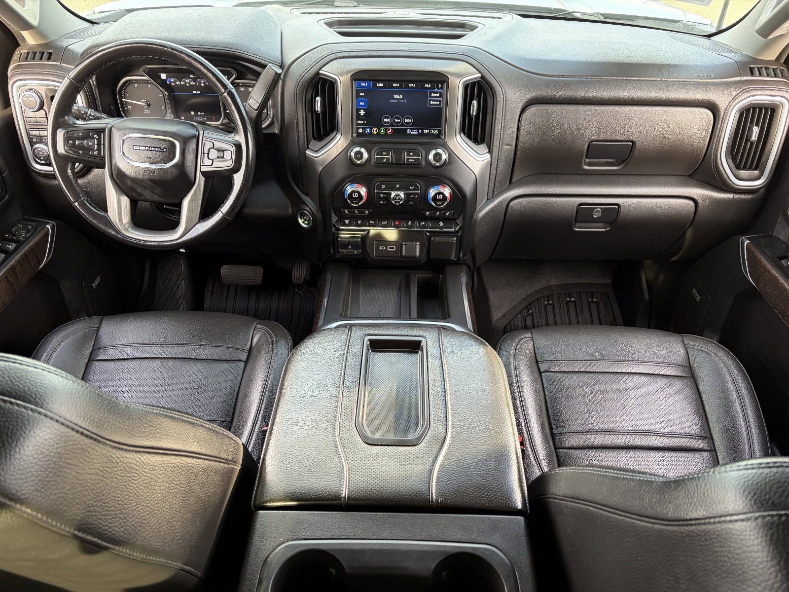 Used 2022 GMC Sierra 3500 Denali w/ Denali Ultimate Package AWD/4WD image 16