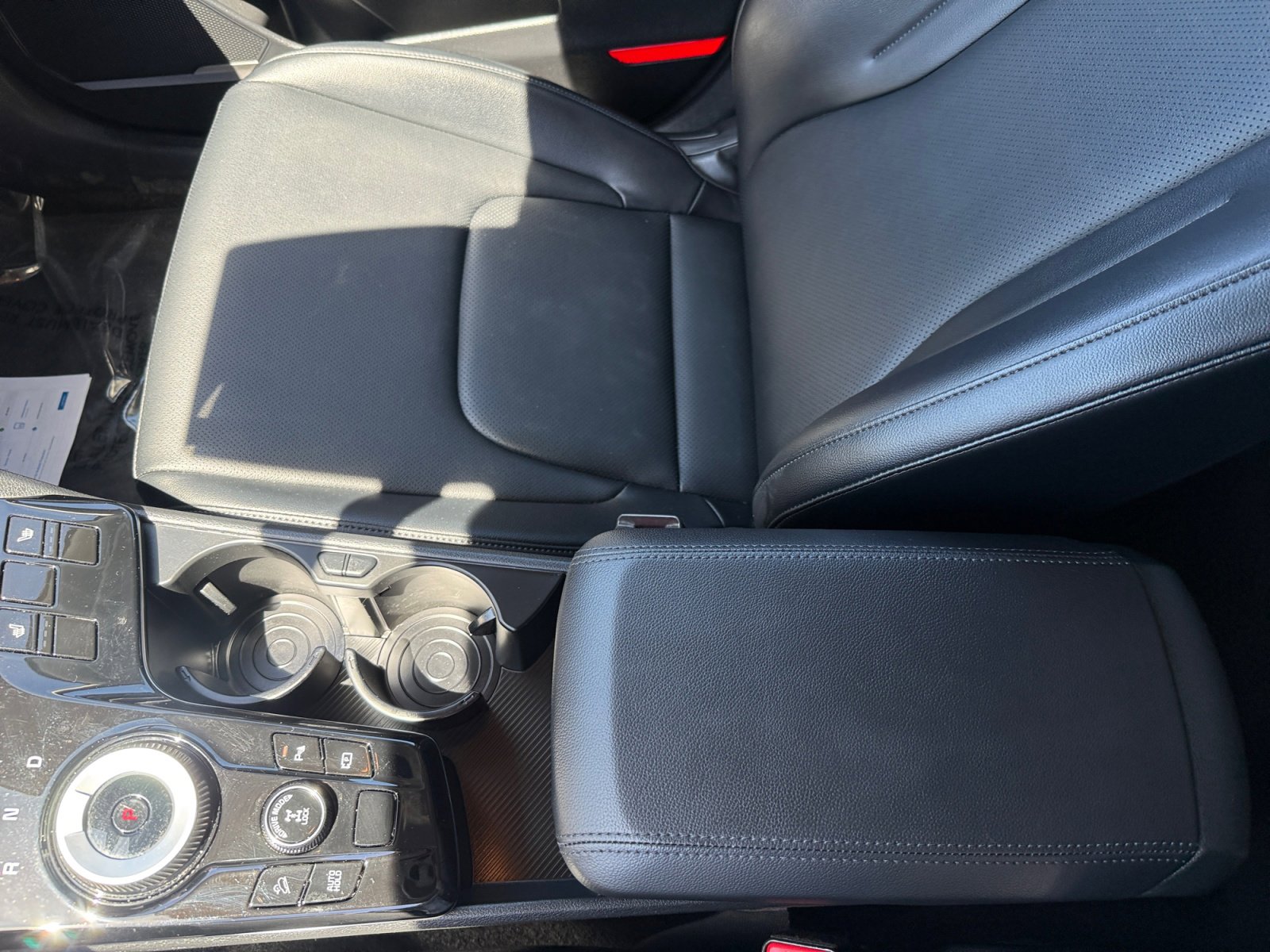 Used 2025 Kia Sportage EX AWD/4WD image 14