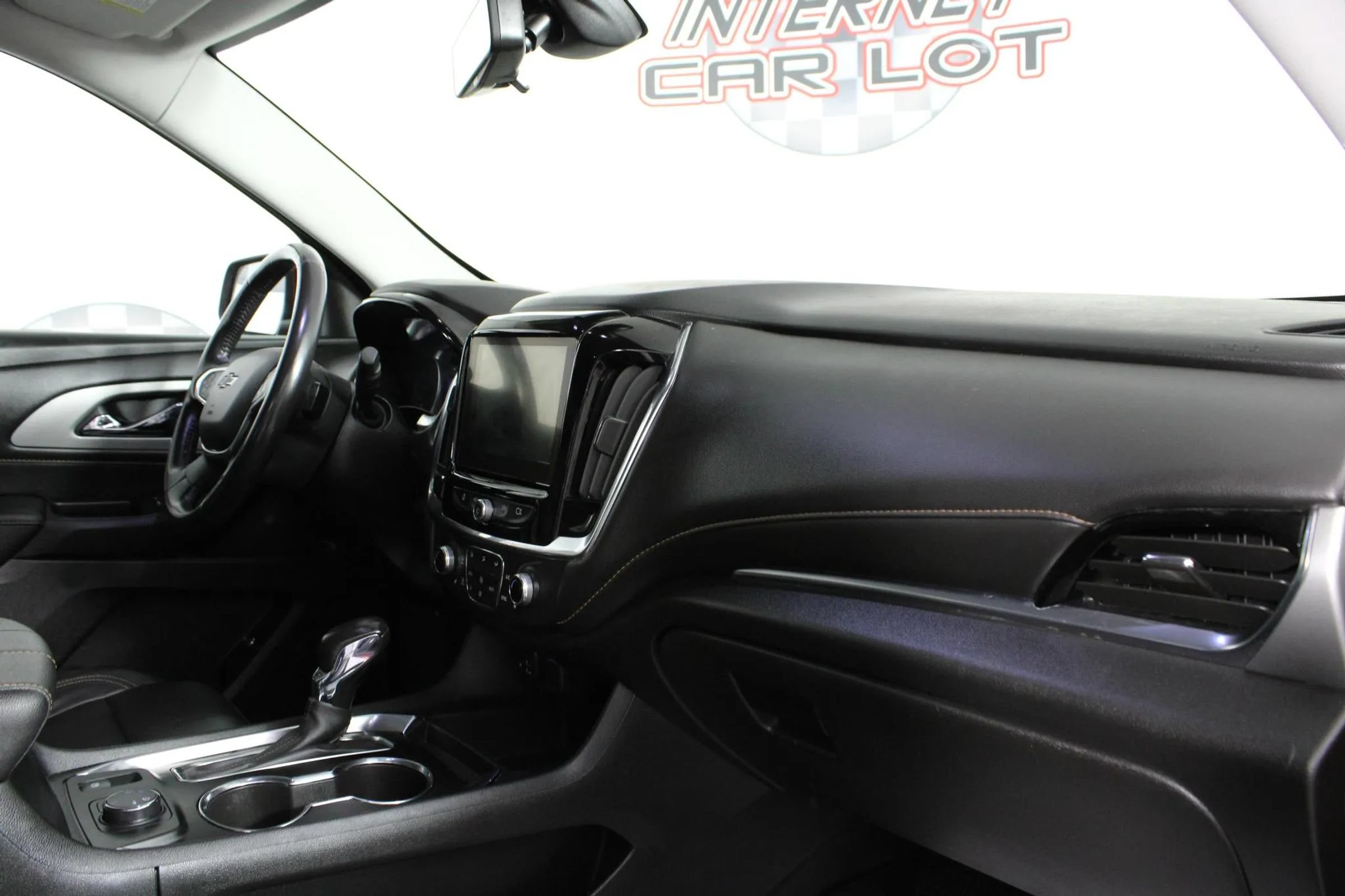 Used 2021 Chevrolet Traverse RS w/ LPO, Floor Liner Package AWD/4WD image 12
