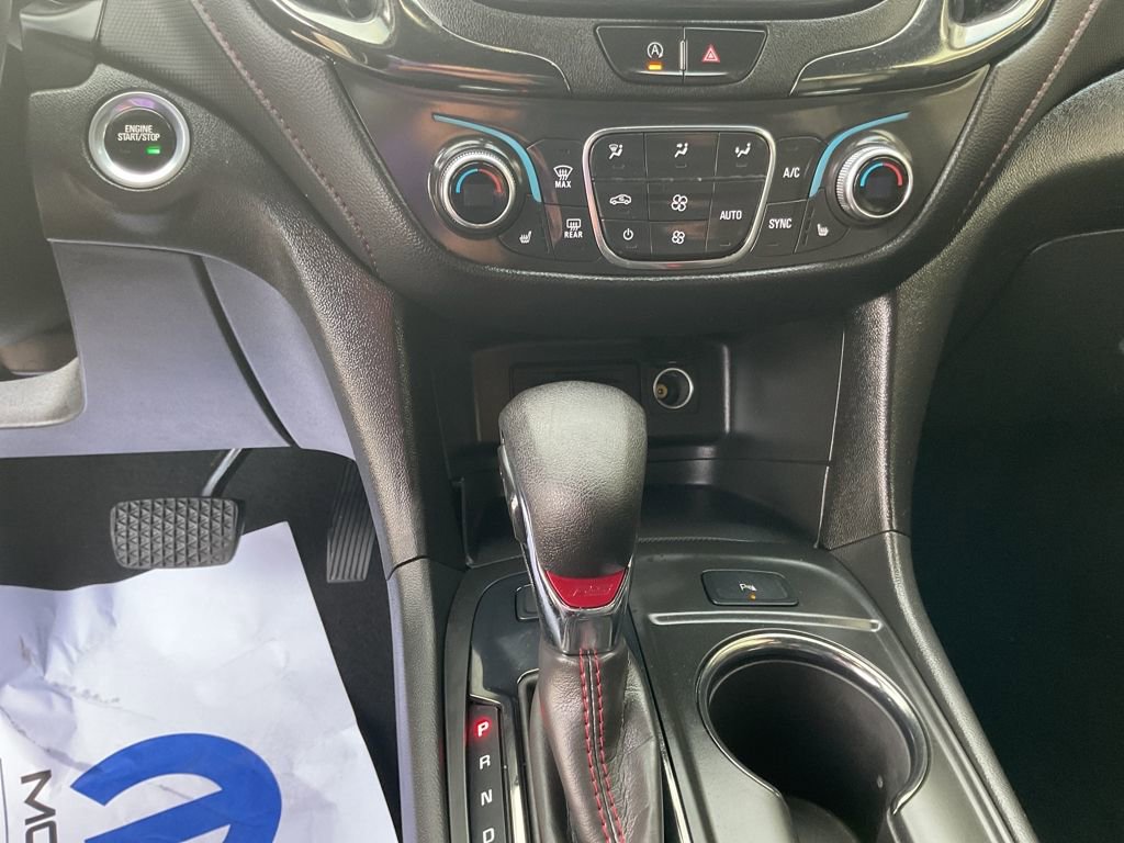 Used 2022 Chevrolet Equinox RS w/ RS Leather Package image 17