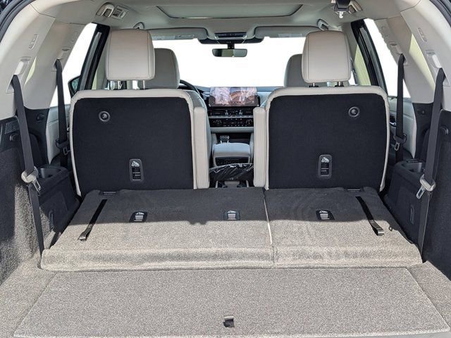 New 2026 Nissan Pathfinder SL FWD image 22
