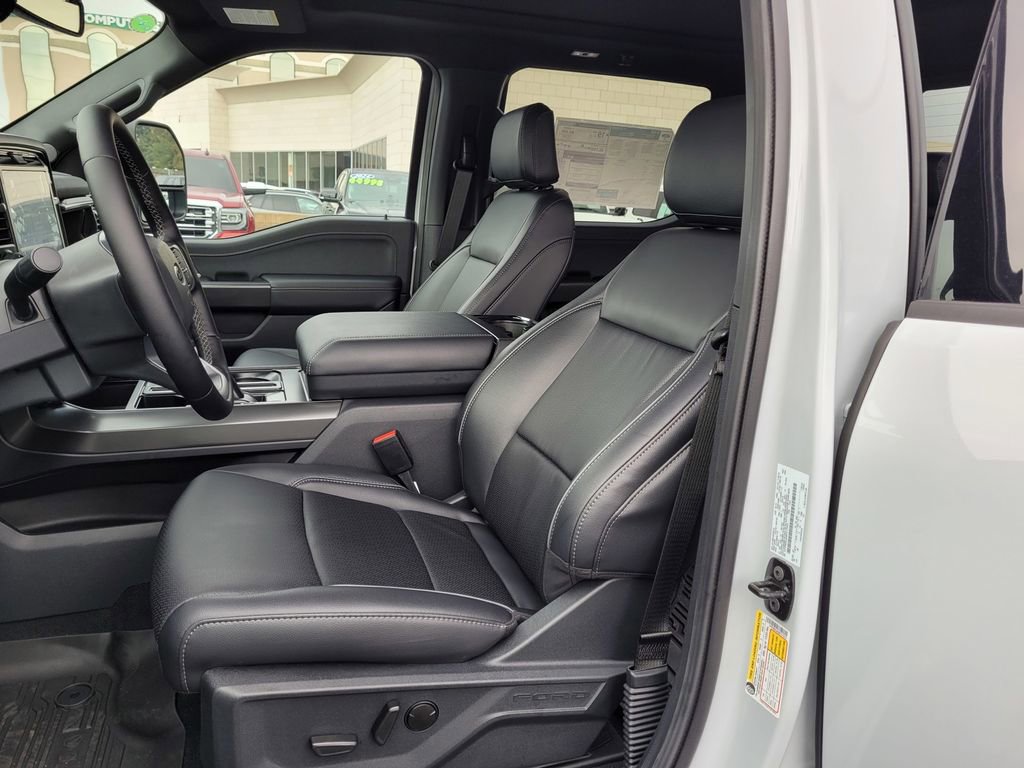 New 2025 Ford F150 Lariat w/ Equipment Group 501A Mid image 42