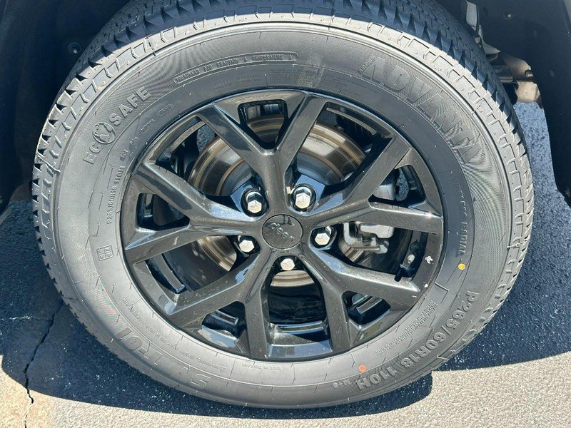 Used 2024 Jeep Grand Cherokee Altitude AWD/4WD image 7
