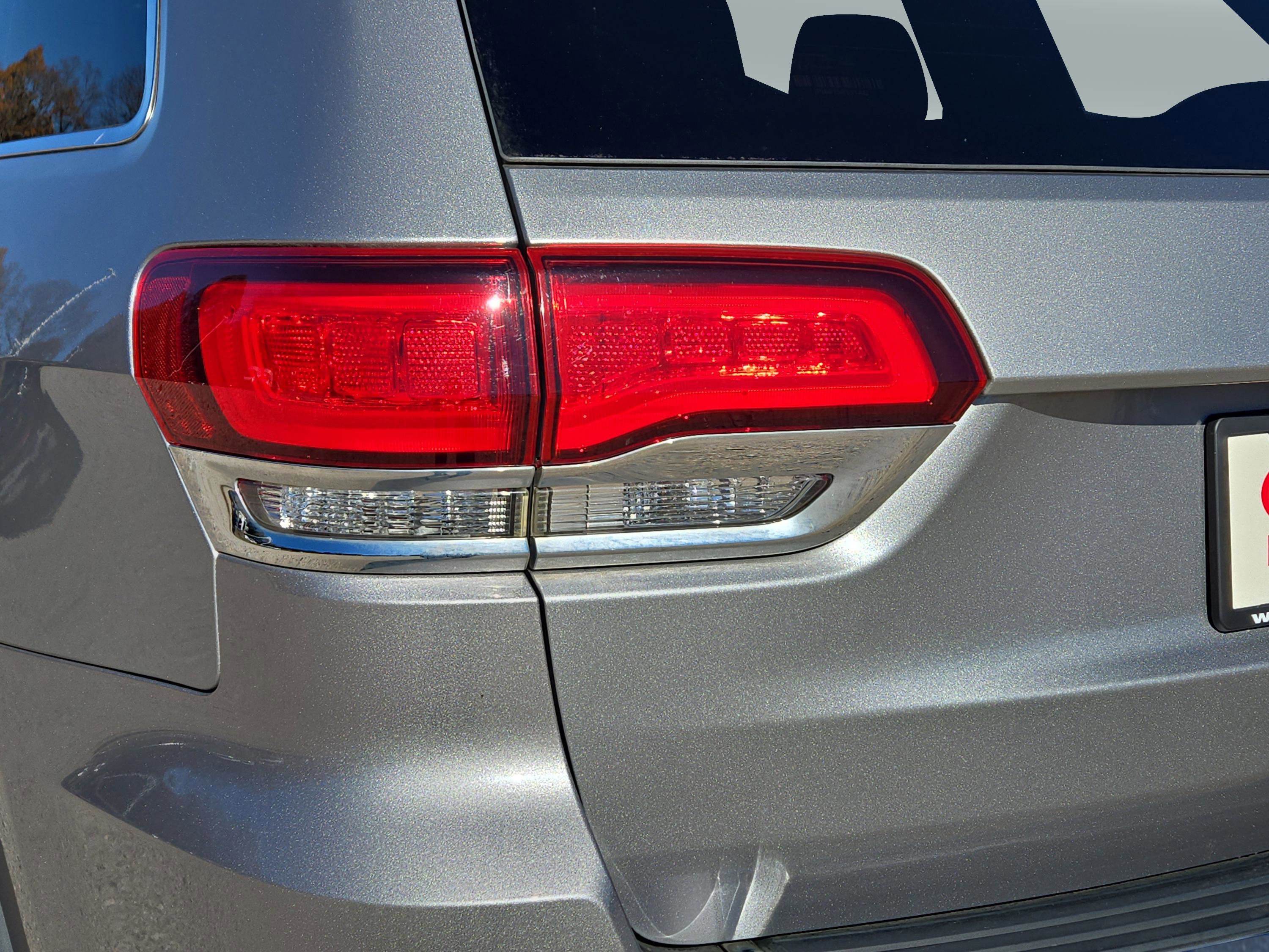 Used 2021 Jeep Grand Cherokee Limited image 10