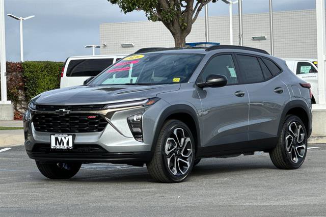 New 2026 Chevrolet Trax RS w/ Sunroof Package image 8