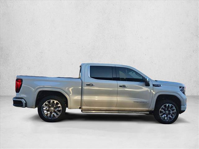 Used 2022 GMC Sierra 1500 Denali w/ Denali Reserve Package AWD/4WD image 4