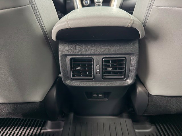 Used 2024 Toyota Venza Limited AWD/4WD image 29