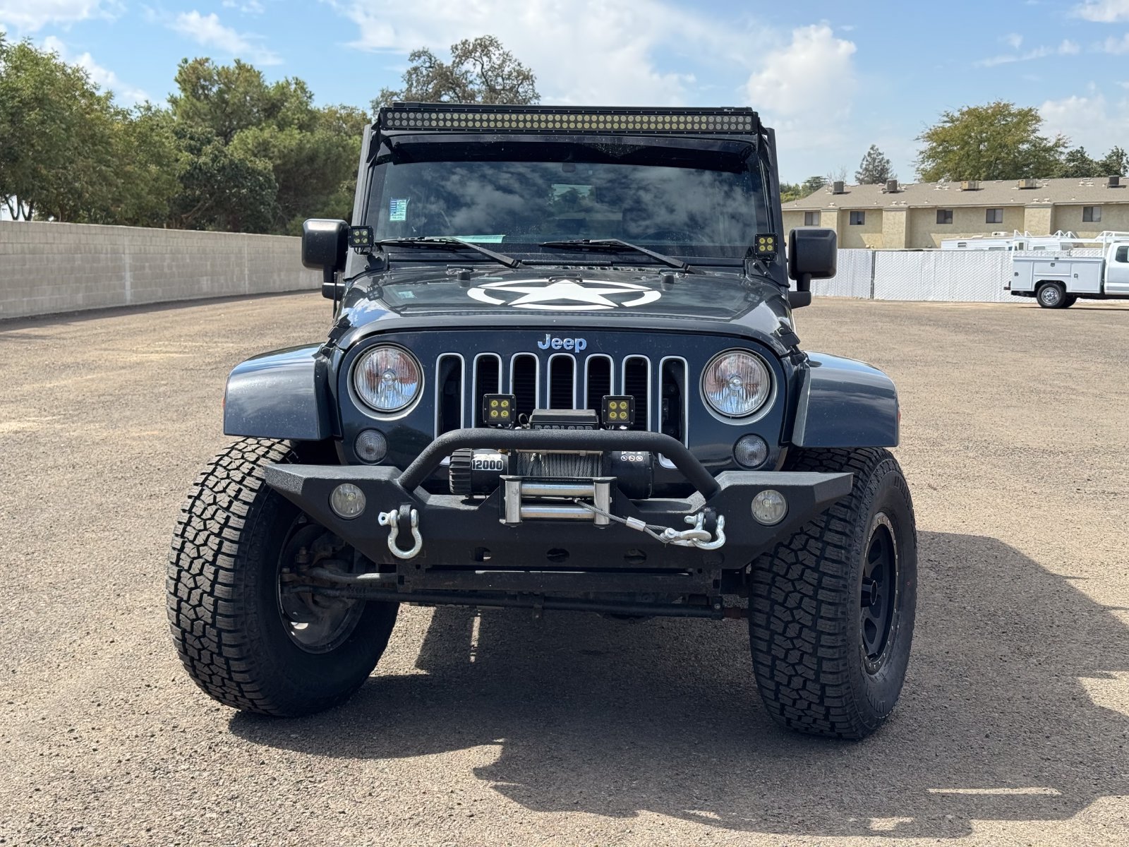 Used 2016 Jeep Wrangler Unlimited Sahara w/ Connectivity Group AWD/4WD image 10