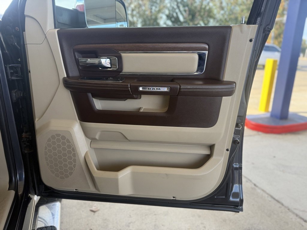 Used 2013 RAM 1500 Laramie w/ Convenience Group image 22