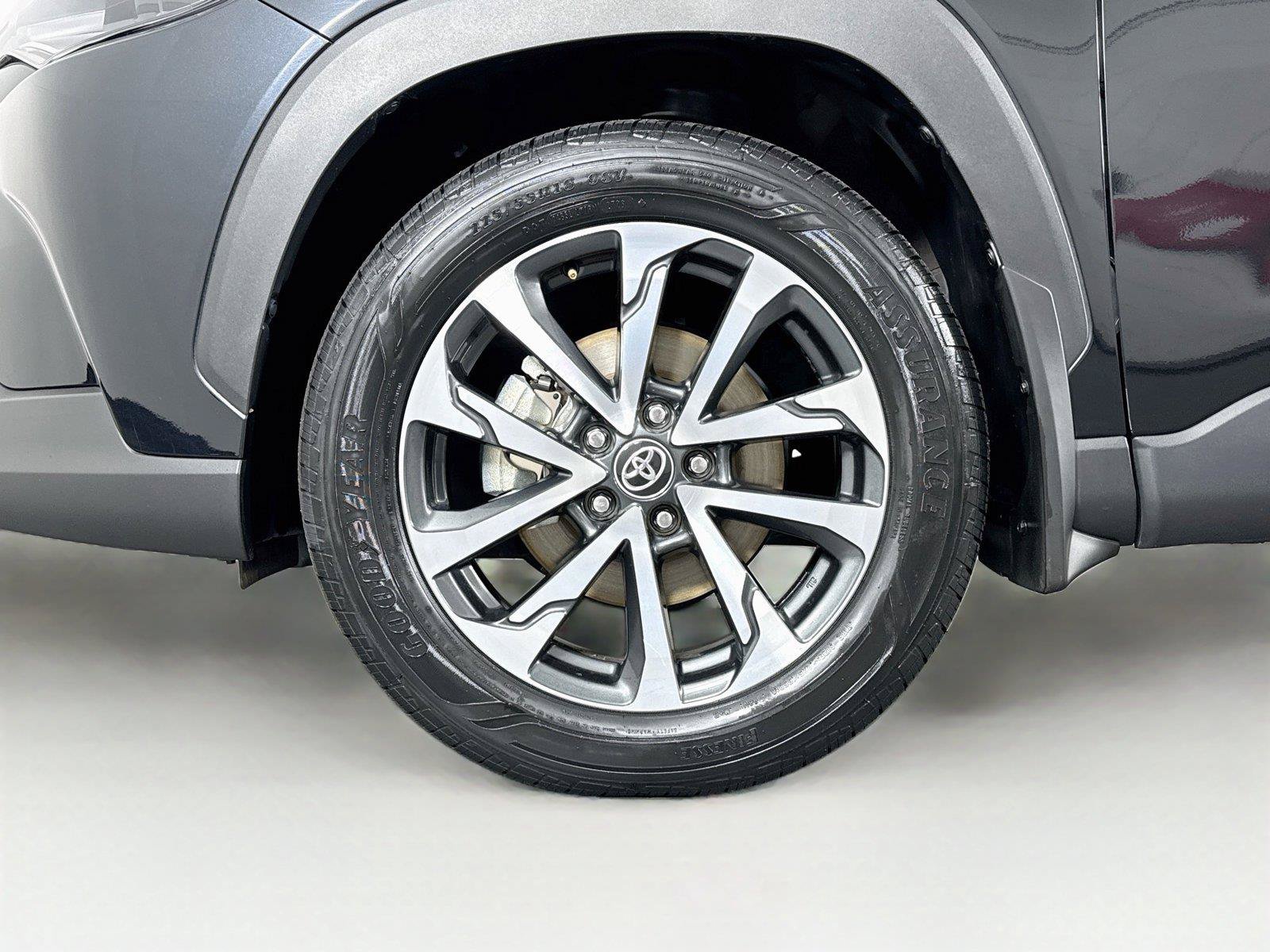 Certified 2025 Toyota Corolla Cross XLE w/ Convenience Package AWD/4WD image 45