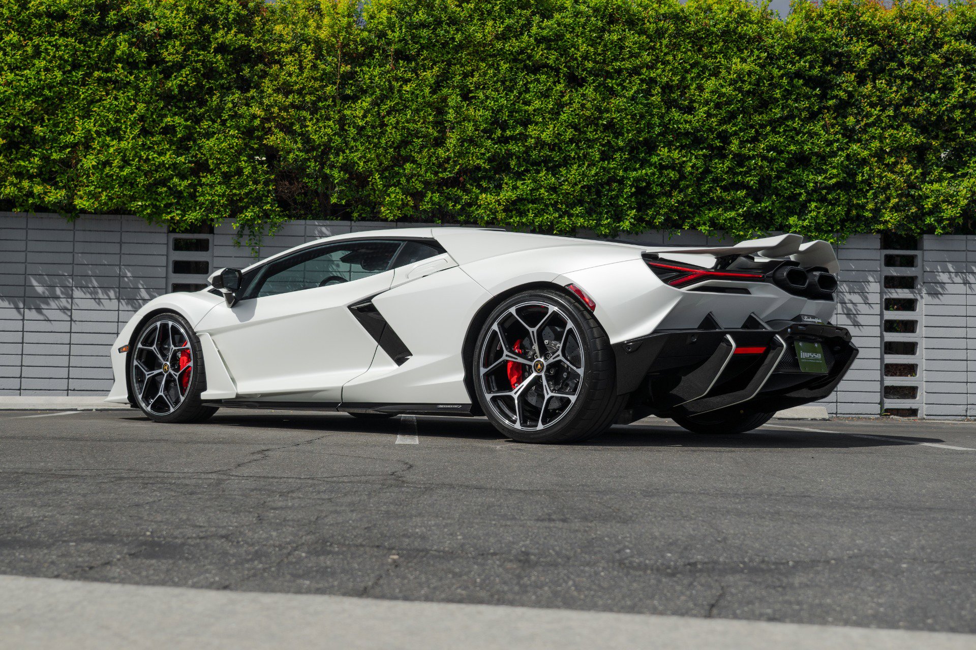 Used 2024 Lamborghini Revuelto image 29