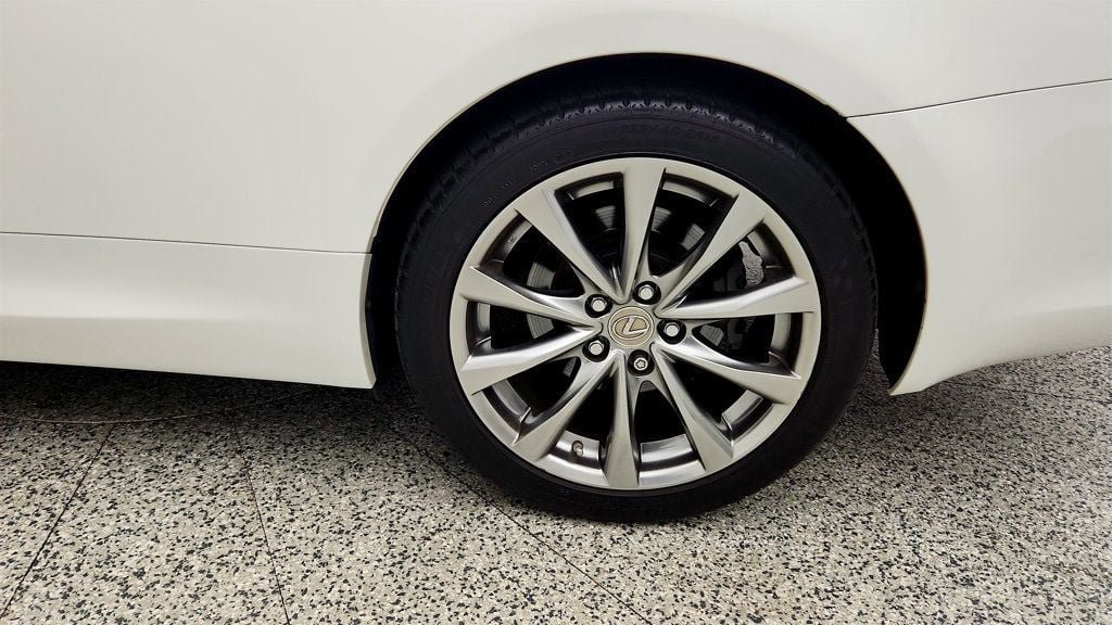 Used 2013 Lexus IS 250C w/ Luxury Pkg RWD image 9