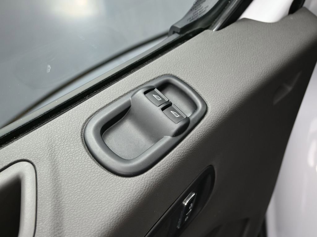 Used 2025 Ford Transit 350 XLT image 19