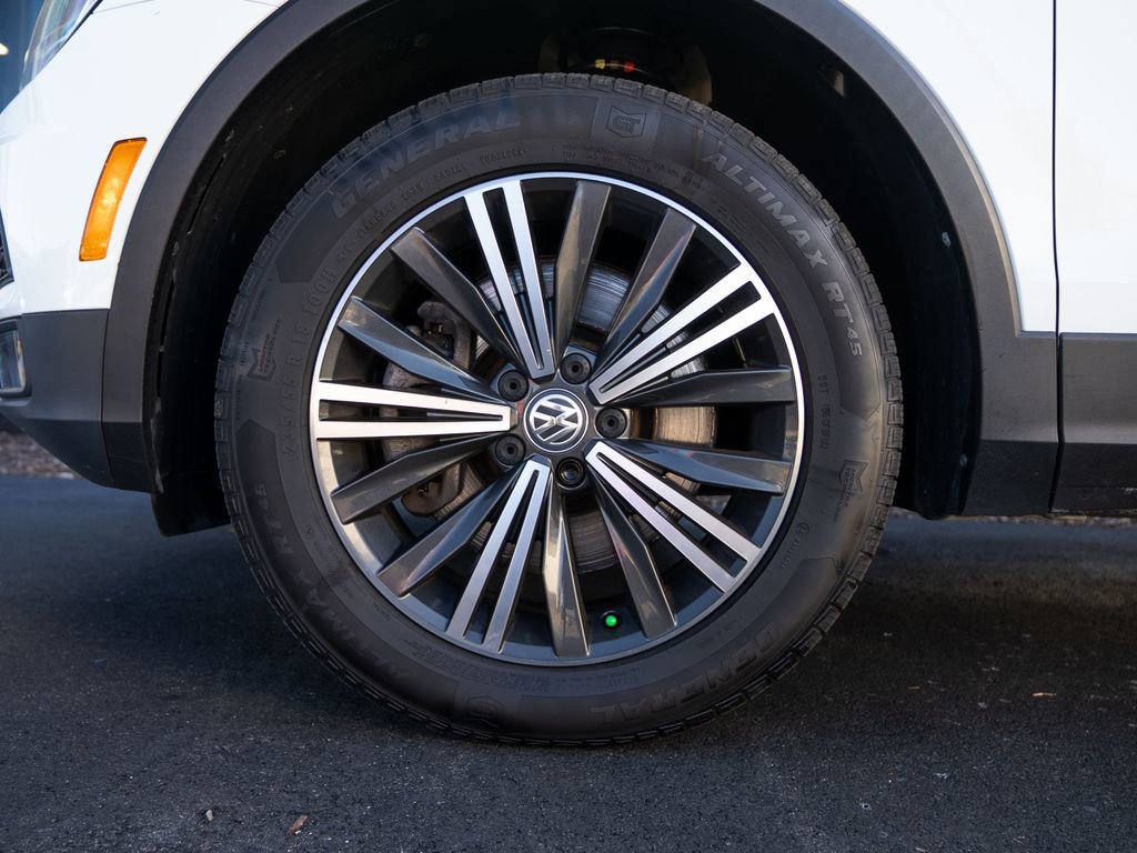 Used 2019 Volkswagen Tiguan SEL image 11