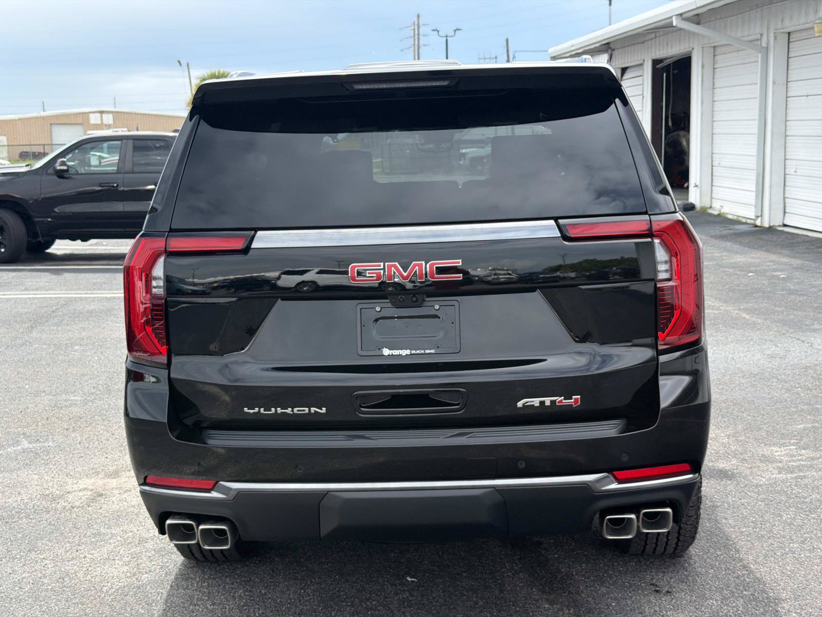 New 2026 GMC Yukon AT4 w/ AT4 Premium Plus Package AWD/4WD image 4