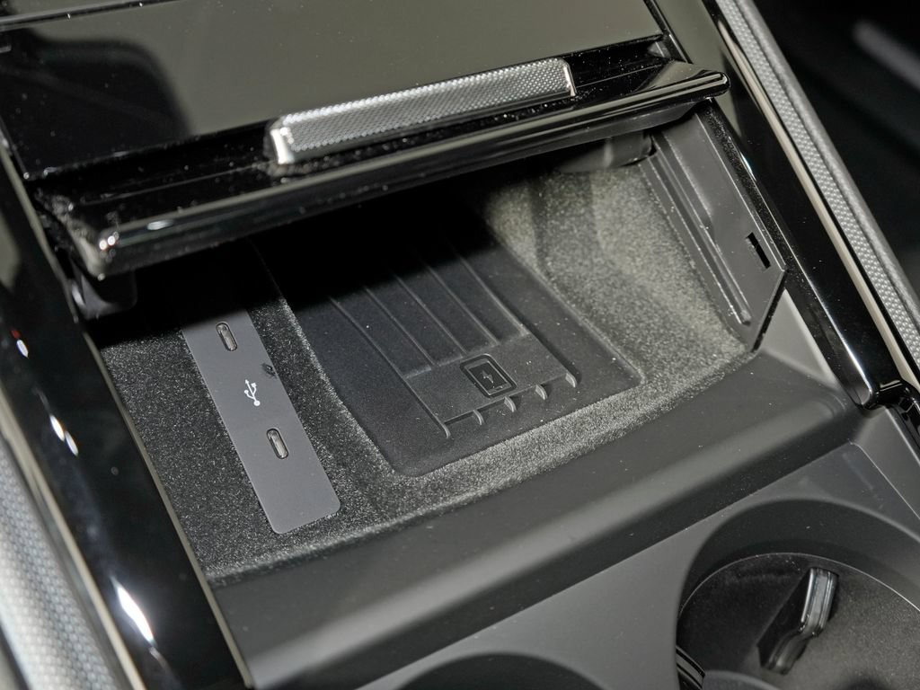 New 2026 Porsche Panamera 4 AWD/4WD image 32